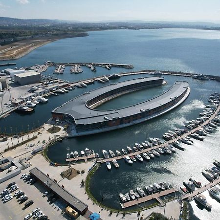 Crowne Plaza - Istanbul Tuzla Viaport Marina By Ihg Hotel ภายนอก รูปภาพ