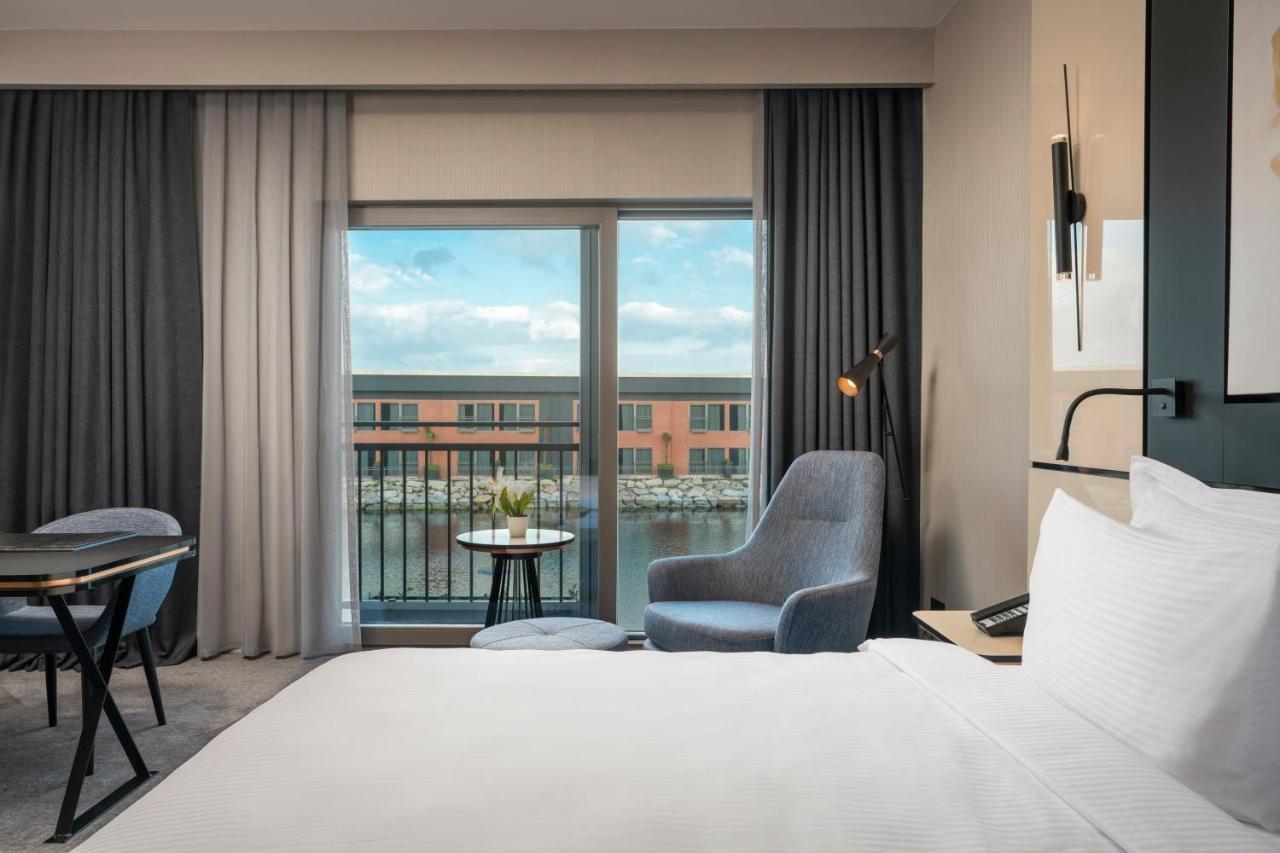 Crowne Plaza - Istanbul Tuzla Viaport Marina By Ihg Hotel ภายนอก รูปภาพ