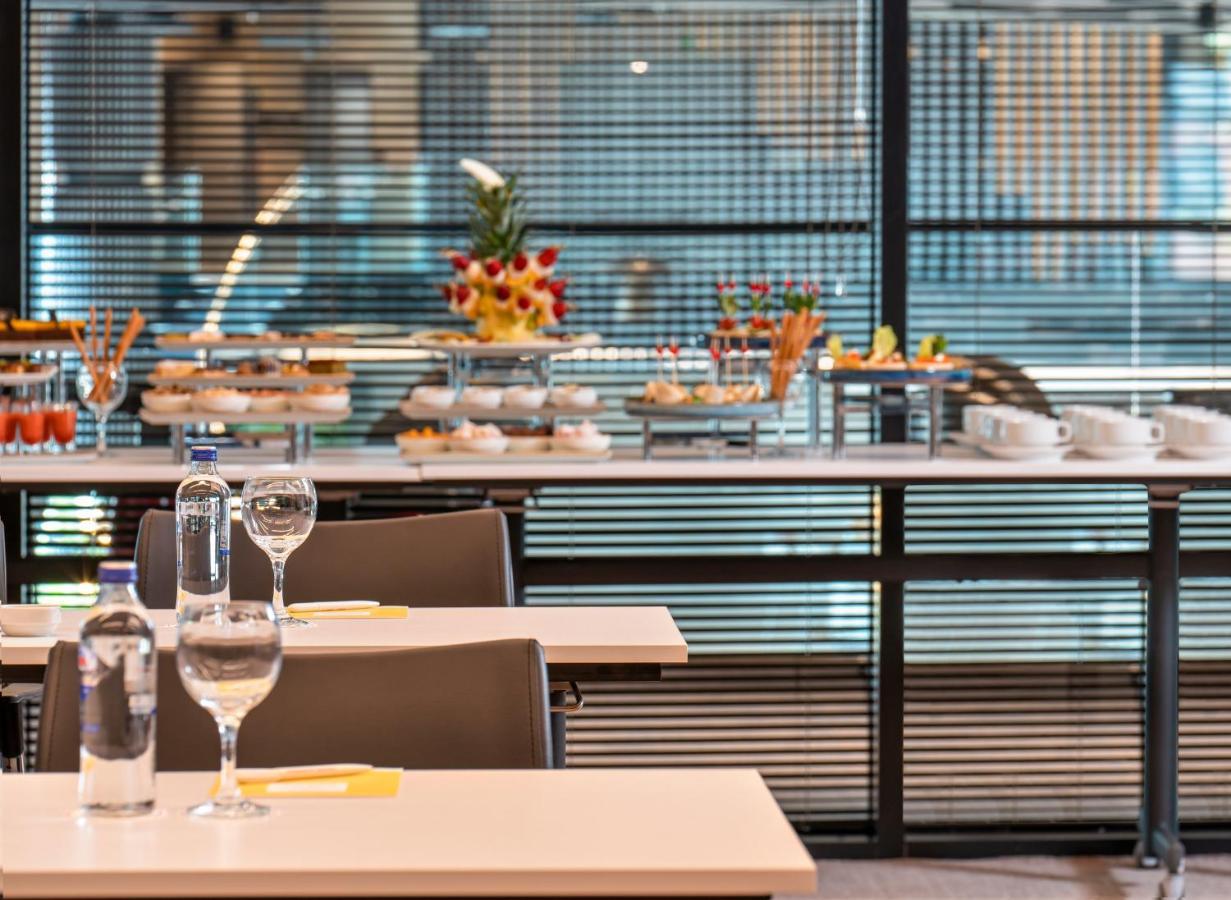 Crowne Plaza - Istanbul Tuzla Viaport Marina By Ihg Hotel ภายนอก รูปภาพ