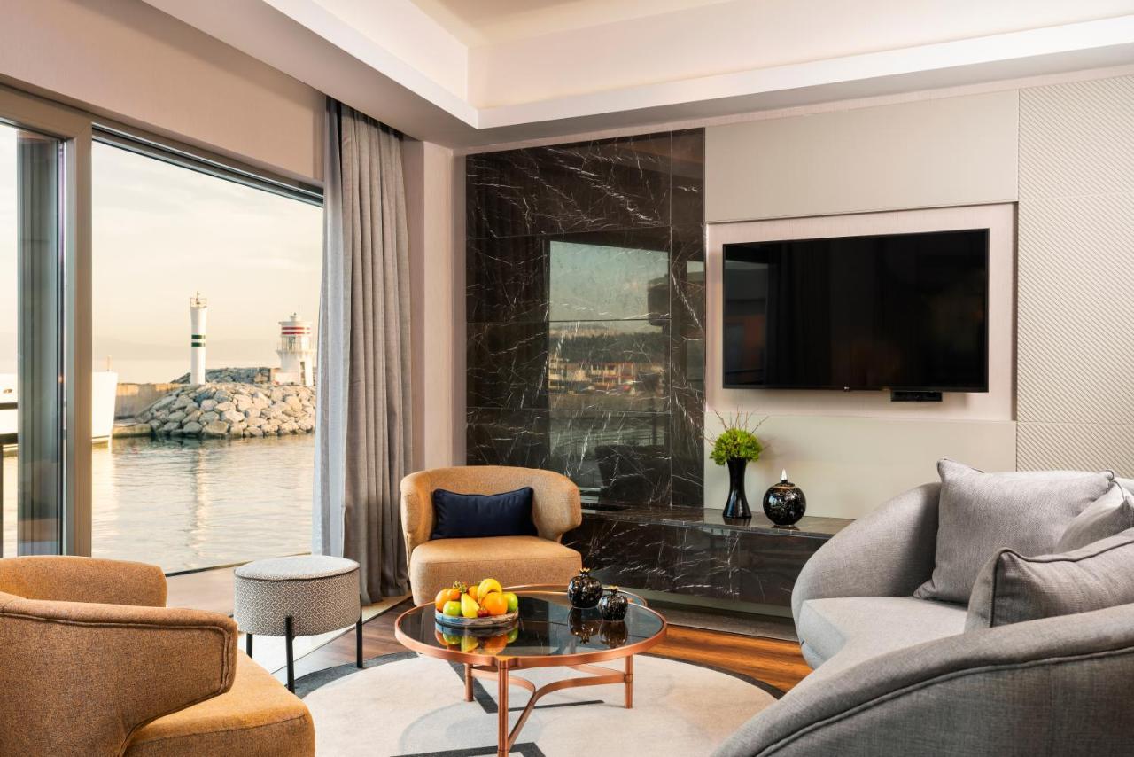Crowne Plaza - Istanbul Tuzla Viaport Marina By Ihg Hotel ภายนอก รูปภาพ