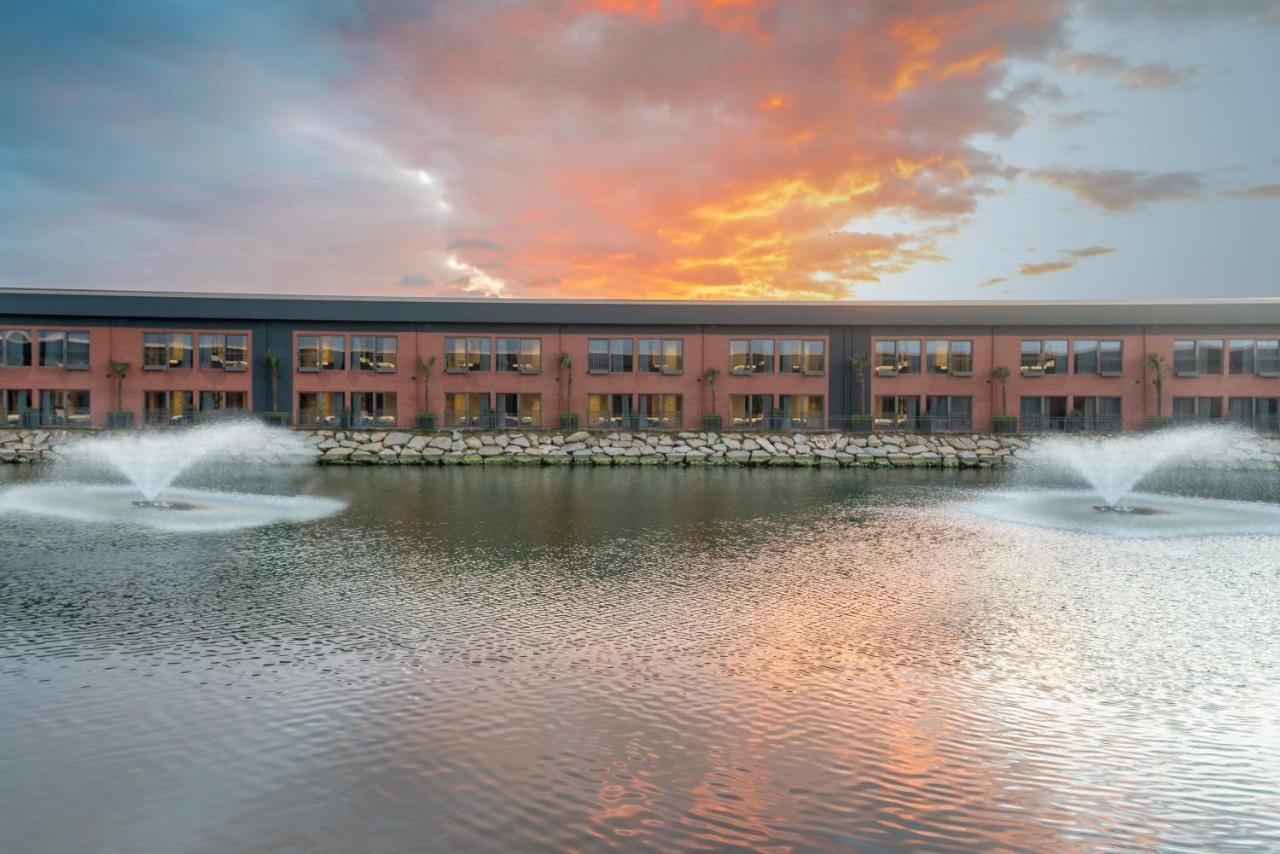 Crowne Plaza - Istanbul Tuzla Viaport Marina By Ihg Hotel ภายนอก รูปภาพ