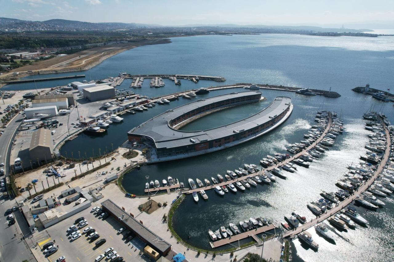 Crowne Plaza - Istanbul Tuzla Viaport Marina By Ihg Hotel ภายนอก รูปภาพ